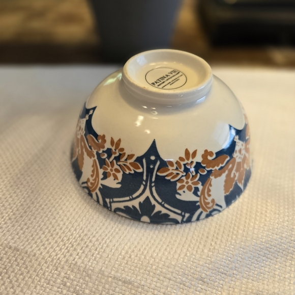 Small Bowl / Dish - Picture 5 of 8